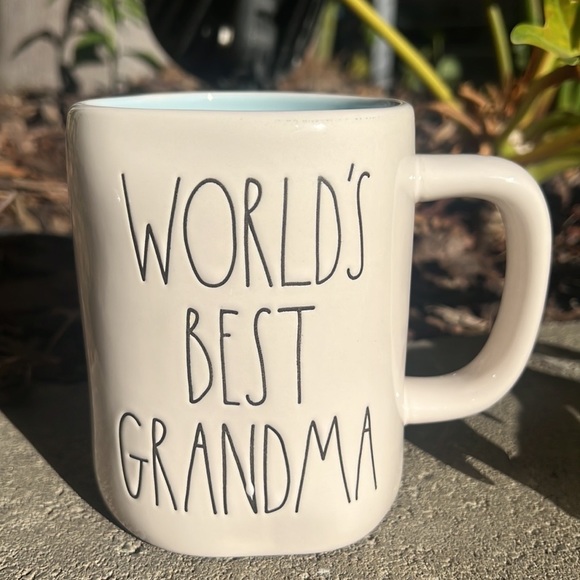 Rae Dunn Worlds Best GRANDMA Mug - Picture 1 of 3